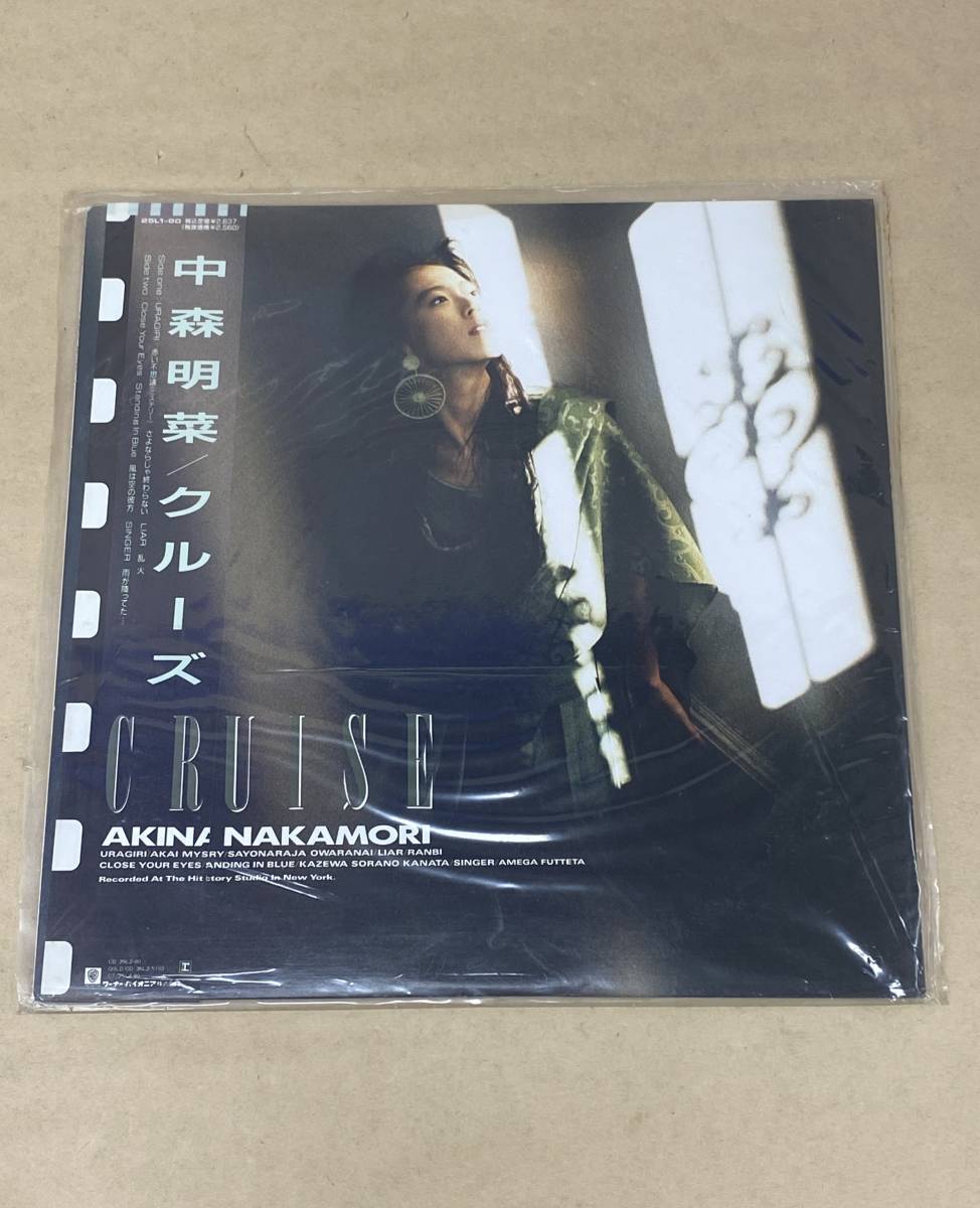 ★R638 / 中古品 帯・ポスター付き『 中森明菜 / クルーズ アナログ レコード 』 25L1-80 LP ★_画像1