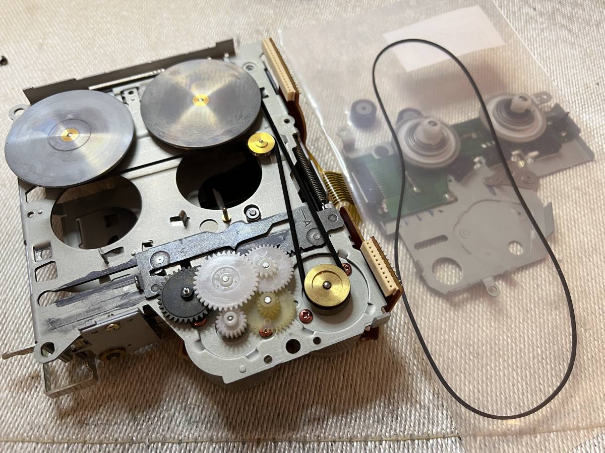 ホンダ ビート スカイサウンド 修理受付 1ヶ月以内修理 AUX追加 電解コンデンサ送料無料 16v10μF 13個 カセットカーオーディオ カーステ_画像1