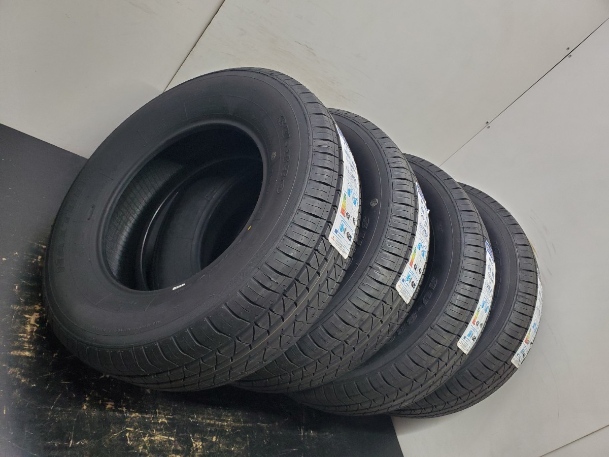 215/70R15 ラジアル サマー 夏タイヤ 4本 新品 未使用 マックストレック 22年式 送料無料 T1032_画像1