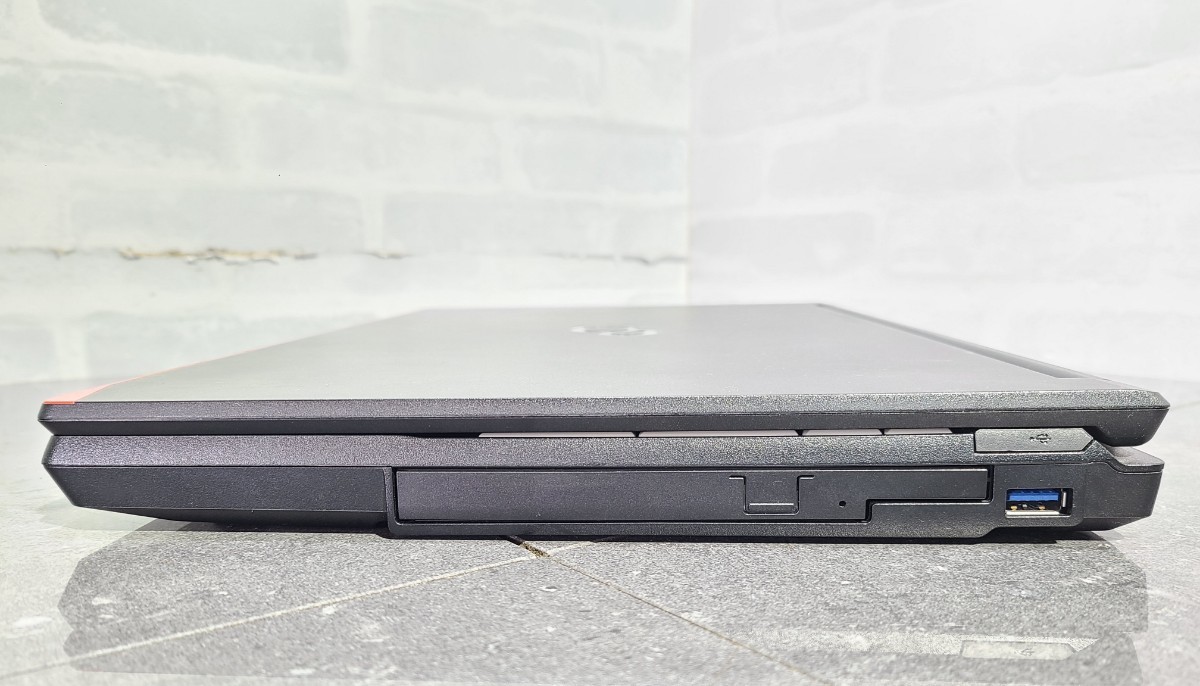 【現状品】管1X58 FUJITSU LIFEBOOK A577/P FMVA18005 CPU core i3-7100U Bios起動OK HDD無し、メモリー4GB、バッテリー有り の画像7