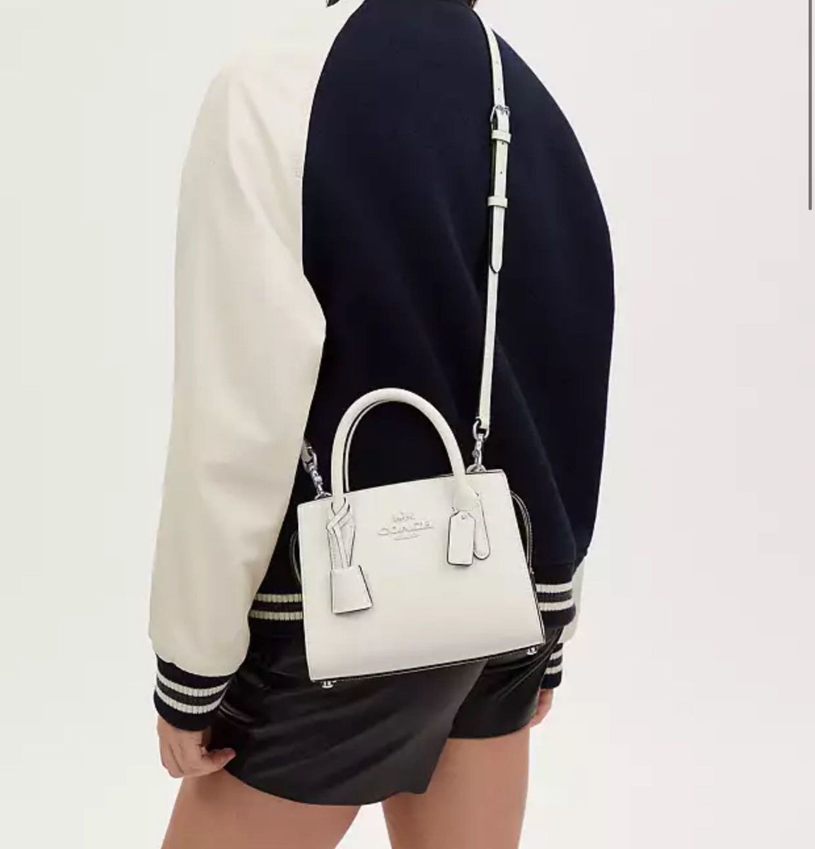 新品 COACH アンドレア キャリーオール ショルダーバッグ 新品 COACH アンドレア キャリーオール ショルダーバッグ