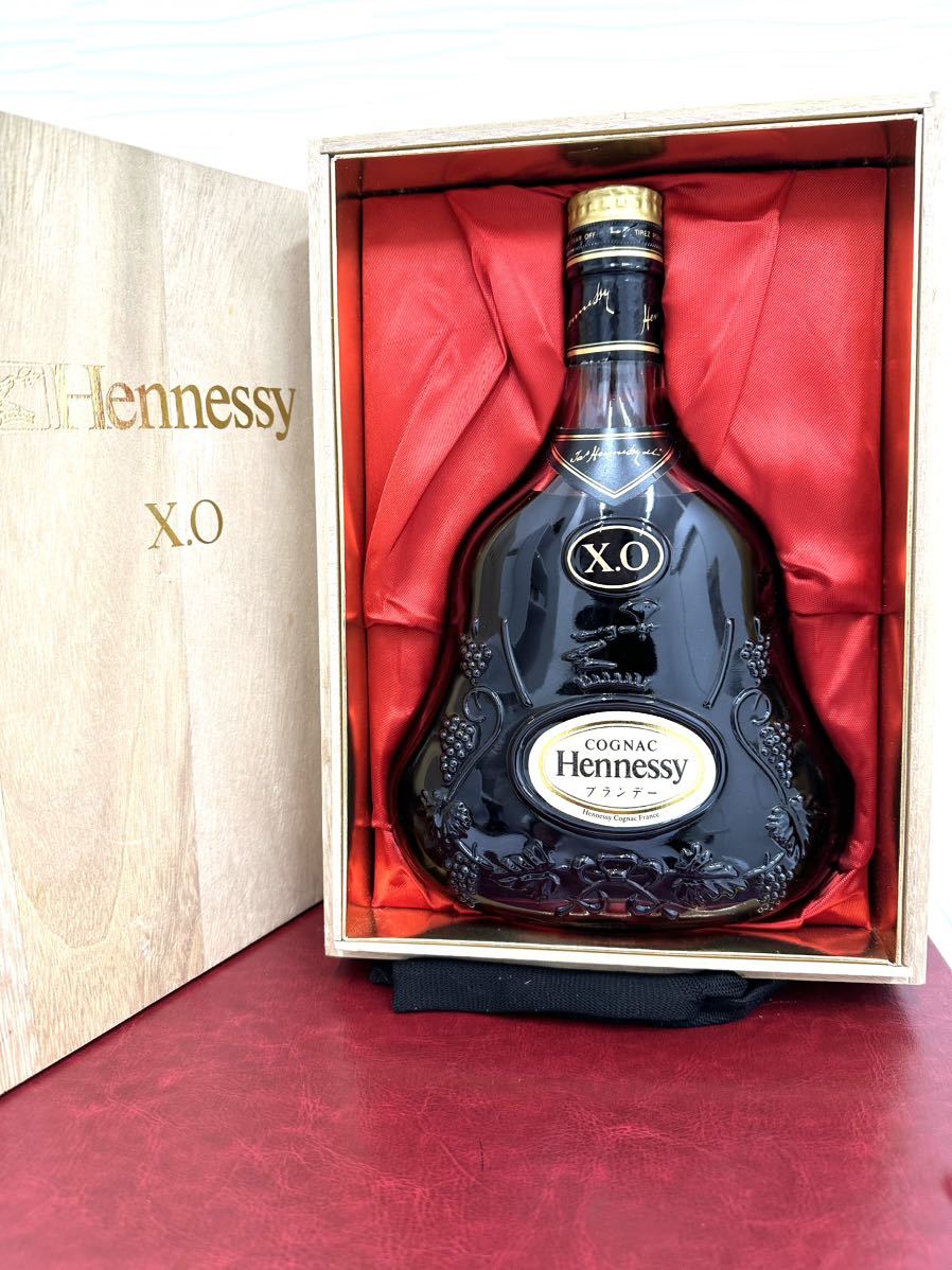 Hennessy XO ヘネシー　金キャップ　ブランデー クリアボトル　700ml 40% 木箱入り_画像1