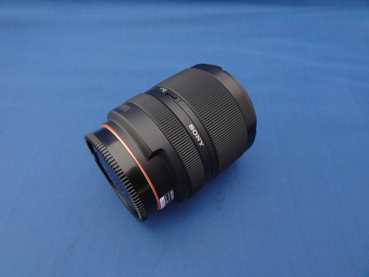 ★DT18-135㎜　F3.5-5.6　SAM（SAL18135）新品同様品　即決★_画像5