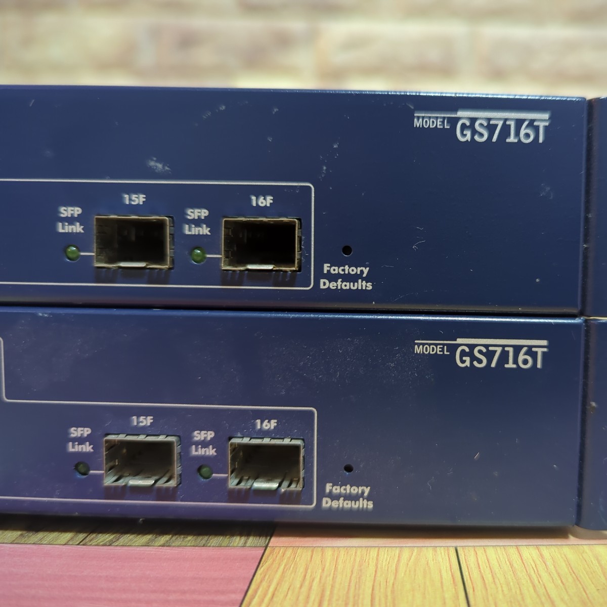 （送料込二台セット）NETGEAR GS716T 16ポートハブ_画像3