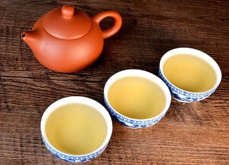 *海外直送＊本番中国プーアル茶 2021年産 雲南氷島甜プーアル茶茶餅　生茶　357ｇ 2021年氷島糯伍古樹春茶を原料　石磨圧製_画像4