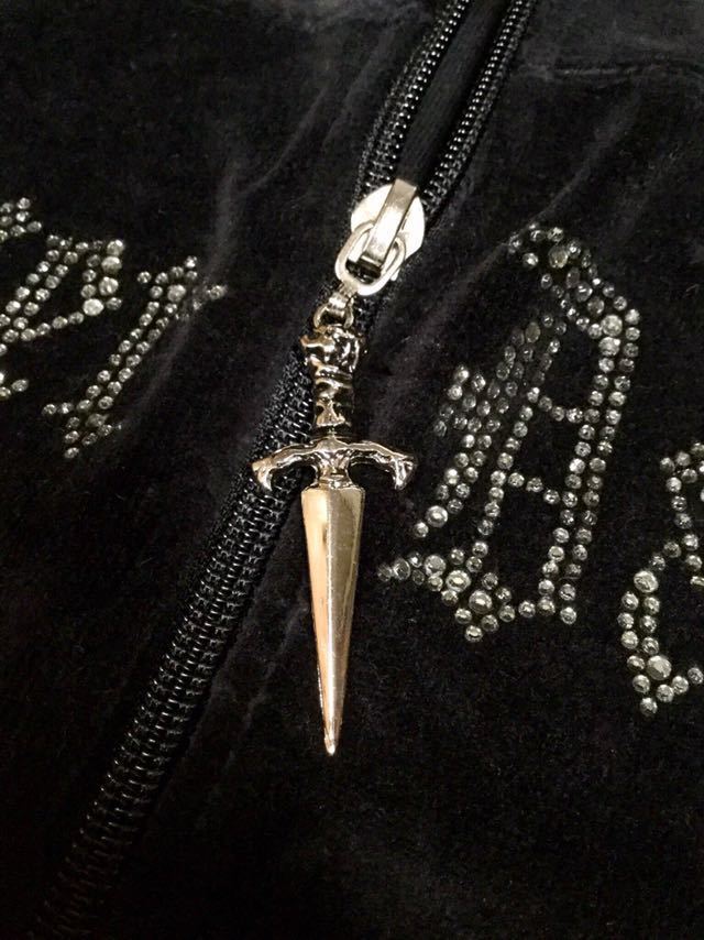 美品!!「Silver Dagger」パイレーツスカル柄 スワロフスキー/ラインストーン ベロアパーカー Black SIZE:S USA フロリダ発 5