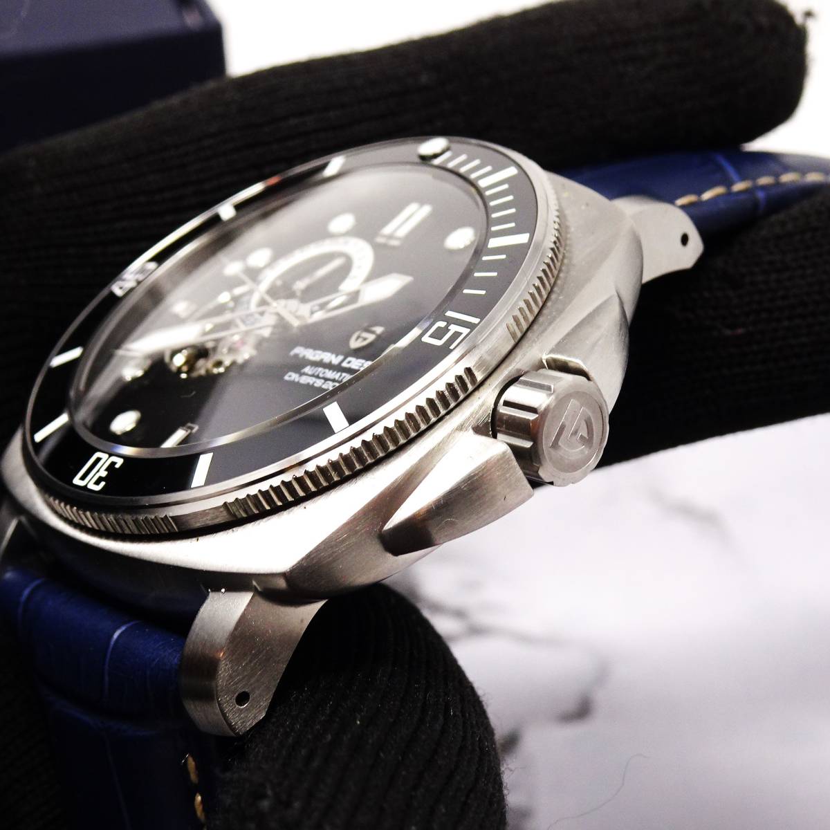 送料無料・〓新品〓腕時計 パガーニデザイン PAGANI DESIGN 機械式・NH39Ａ・オープンハート・オマージュウォッチ・サファイア・PD-1736 _画像7