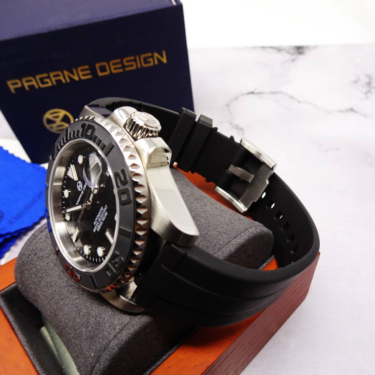 送料無料・新品・パガーニデザインブランド・メンズ・NH35A機械式腕時計 ・ヨットオマージュウオッチ・ブラックモデル・ラバーストラップ_画像9