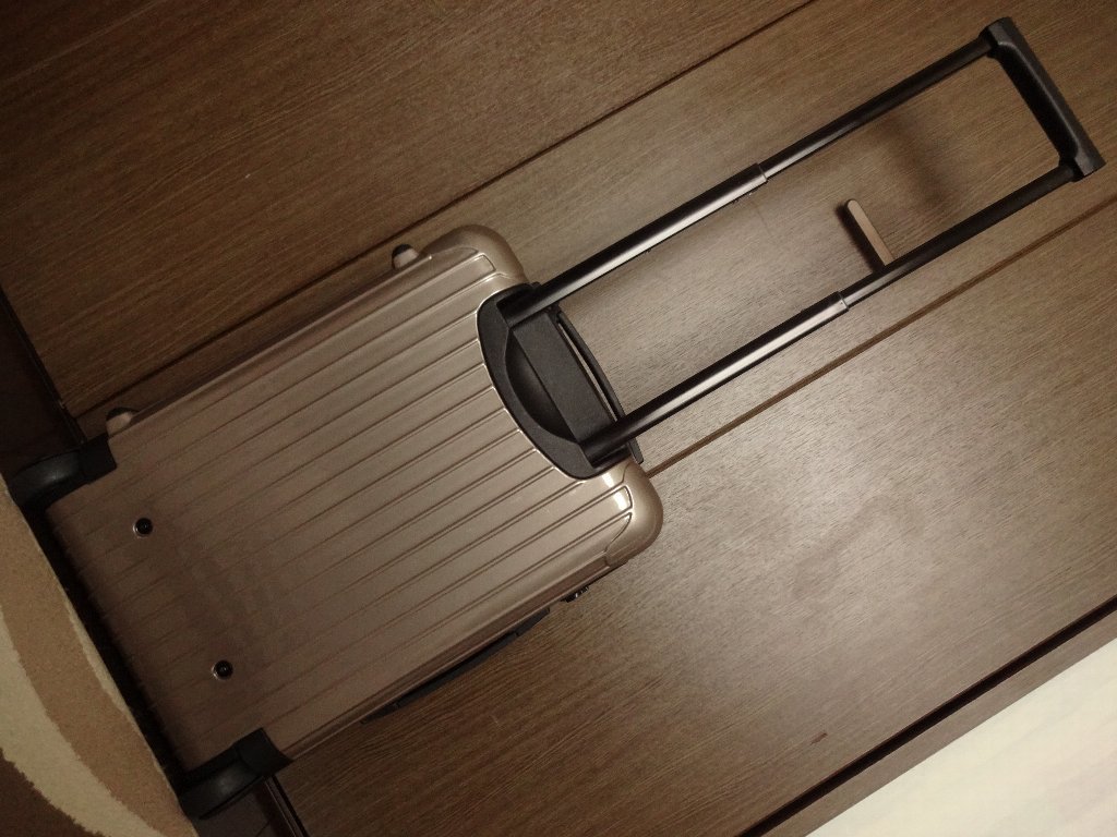 [ Rimowa RIMOWA] salsa (SALSA) 810.52 Pro seko Japan limitated model machine inside bring-your-own size * beautiful goods!!*