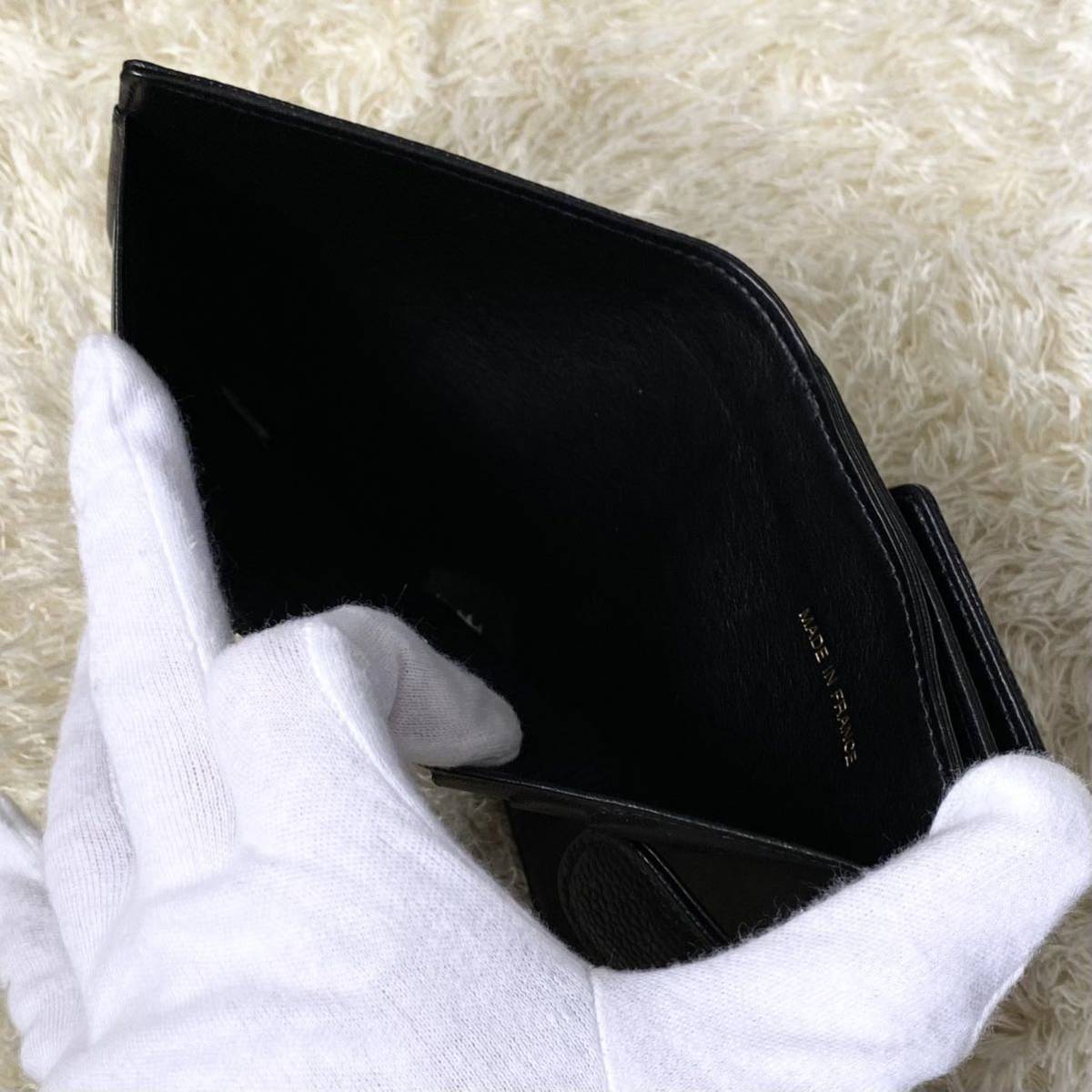 極上美品 CHANEL シャネル キャビアスキン 二つ折り お財布 極上美品 CHANEL シャネル キャビアスキン 二つ折り お財布