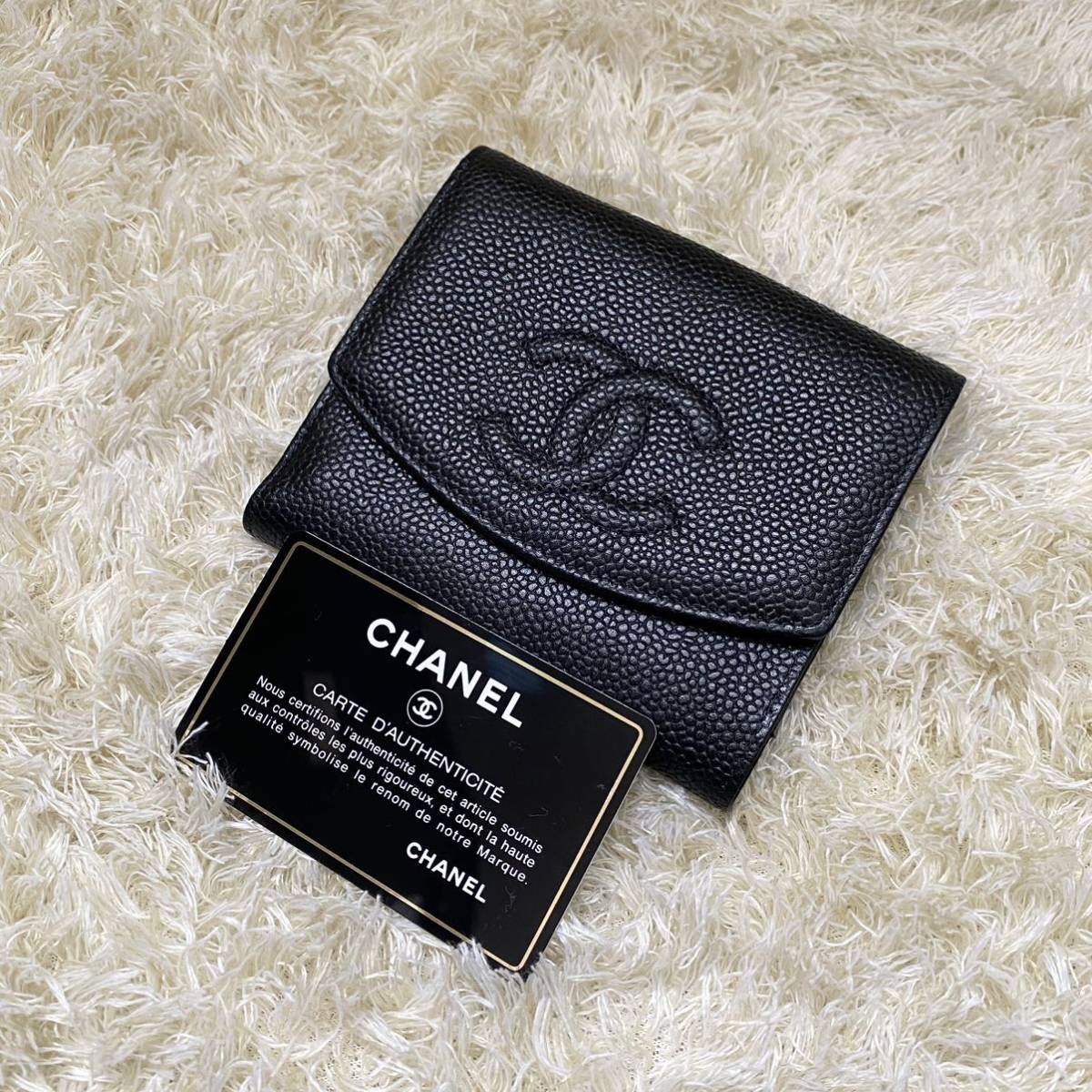 極上美品 CHANEL シャネル キャビアスキン 二つ折り お財布 極上美品 CHANEL シャネル キャビアスキン 二つ折り お財布