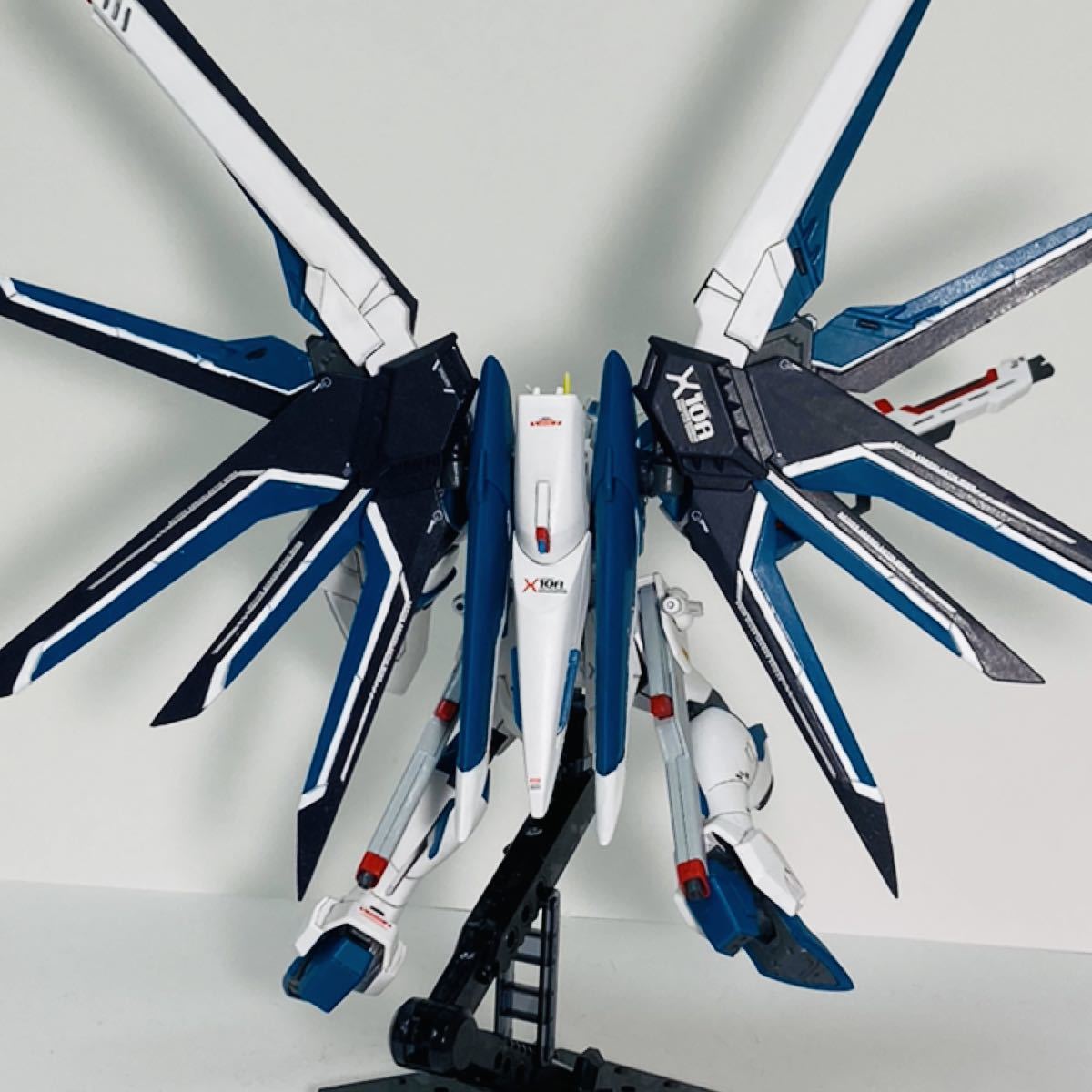 HGCE1/144ライジングフリーダムガンダム改修塗装済み完成品　ガンダムシードフリーダム_画像5