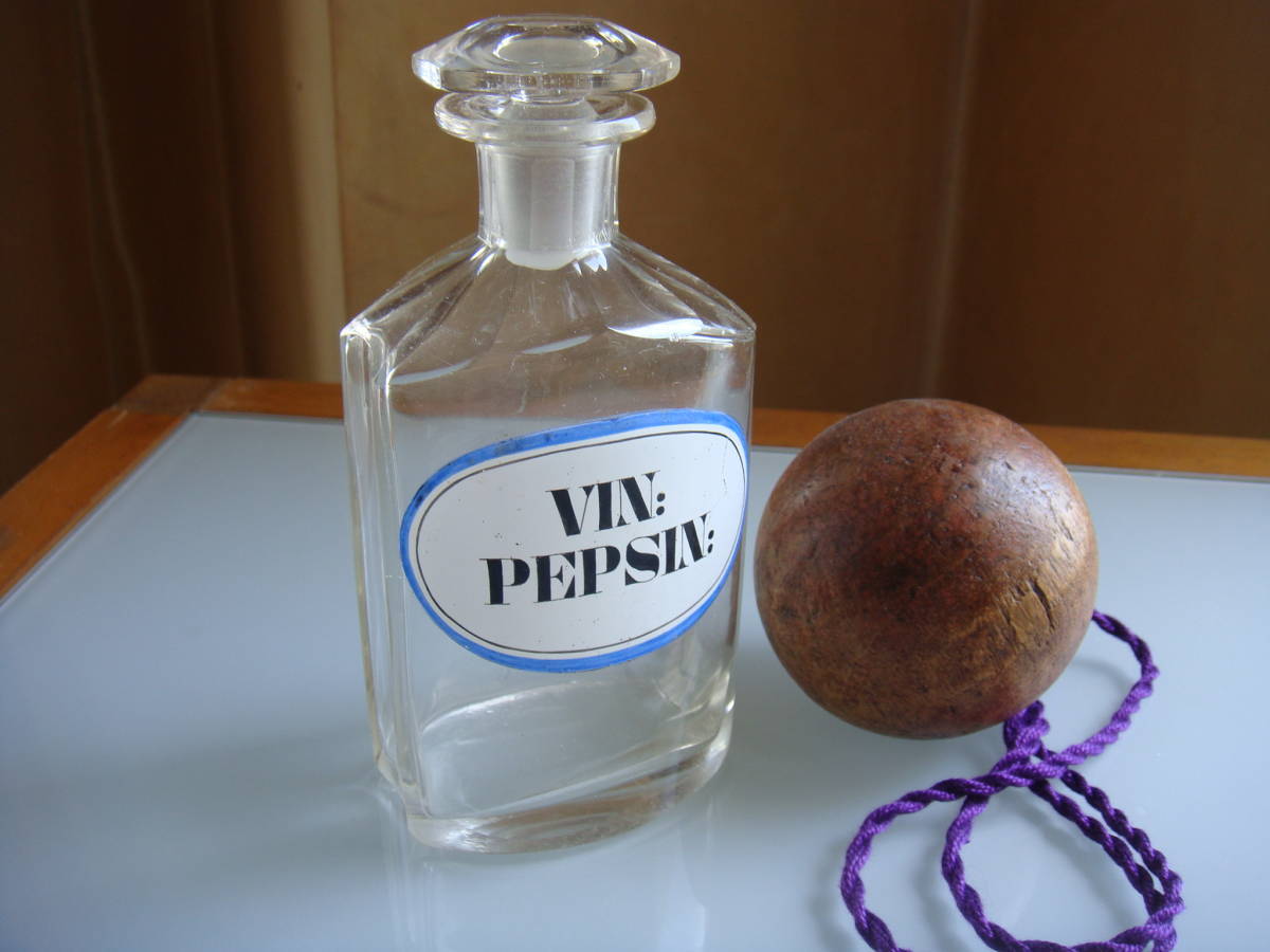 ◆ フランスアンティーク 薬瓶 PEPSINE ペプシン 爽やかなプリントラベル 分厚いガラス製 ダイヤカットの栓 MEDICINE BOTTLE 世田谷発送_ボールと紐は付属しません