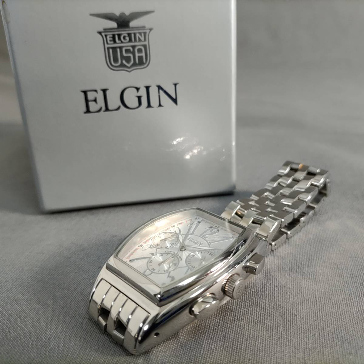 1/30　255846　ELGIN　FK-1215SL　エルジン　メンズ　腕時計　クロノグラフ　シルバーカラー　箱付_画像9