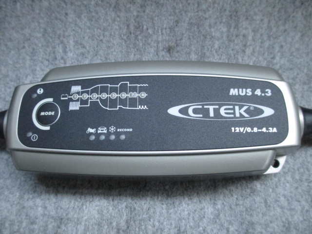 ★☆中古　ジャンク　CTEK MUS 4.3 バッテリーチャージャー シーテック　オプティマバッテリー☆★_画像3