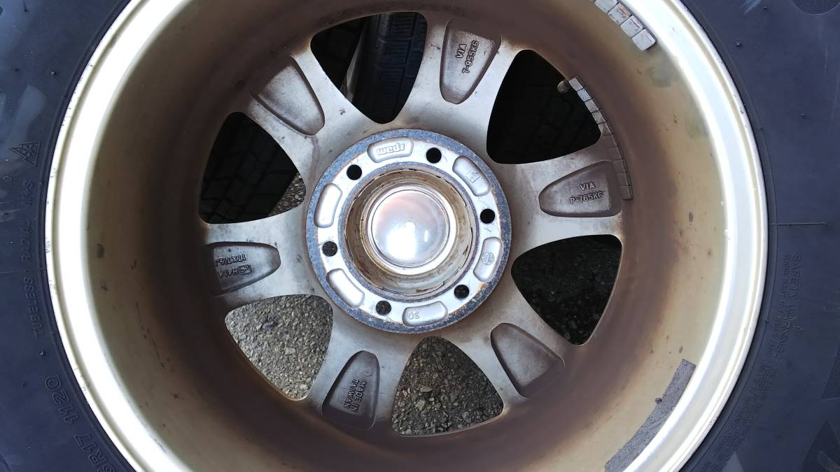 150系ランドクルーザープラド　２６５／６５Ｒ１７　ＢＳブリザックＤＭ－Ｖ３　６穴　４本セット_画像4