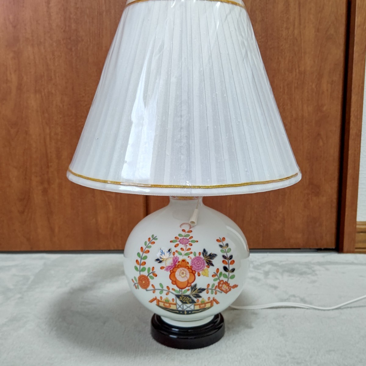 12500円 美品 希少 Meissen マイセン フラワー ランプシェード 12500円 美品 希少 Meissen マイセン フラワー ランプシェード