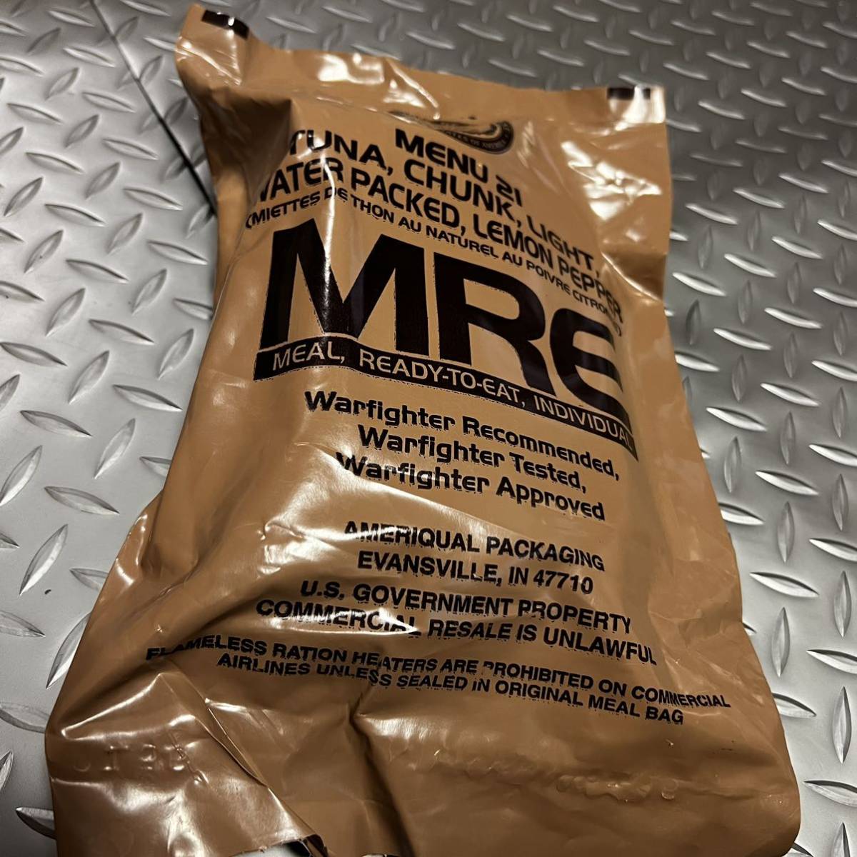 沖縄 米軍実物 MRE/AMERIQUAL PACKAGING Meal Ready To Eat レーション MENU21 TUNA CHUNK 2023/6検品 (INV WX101)の画像1