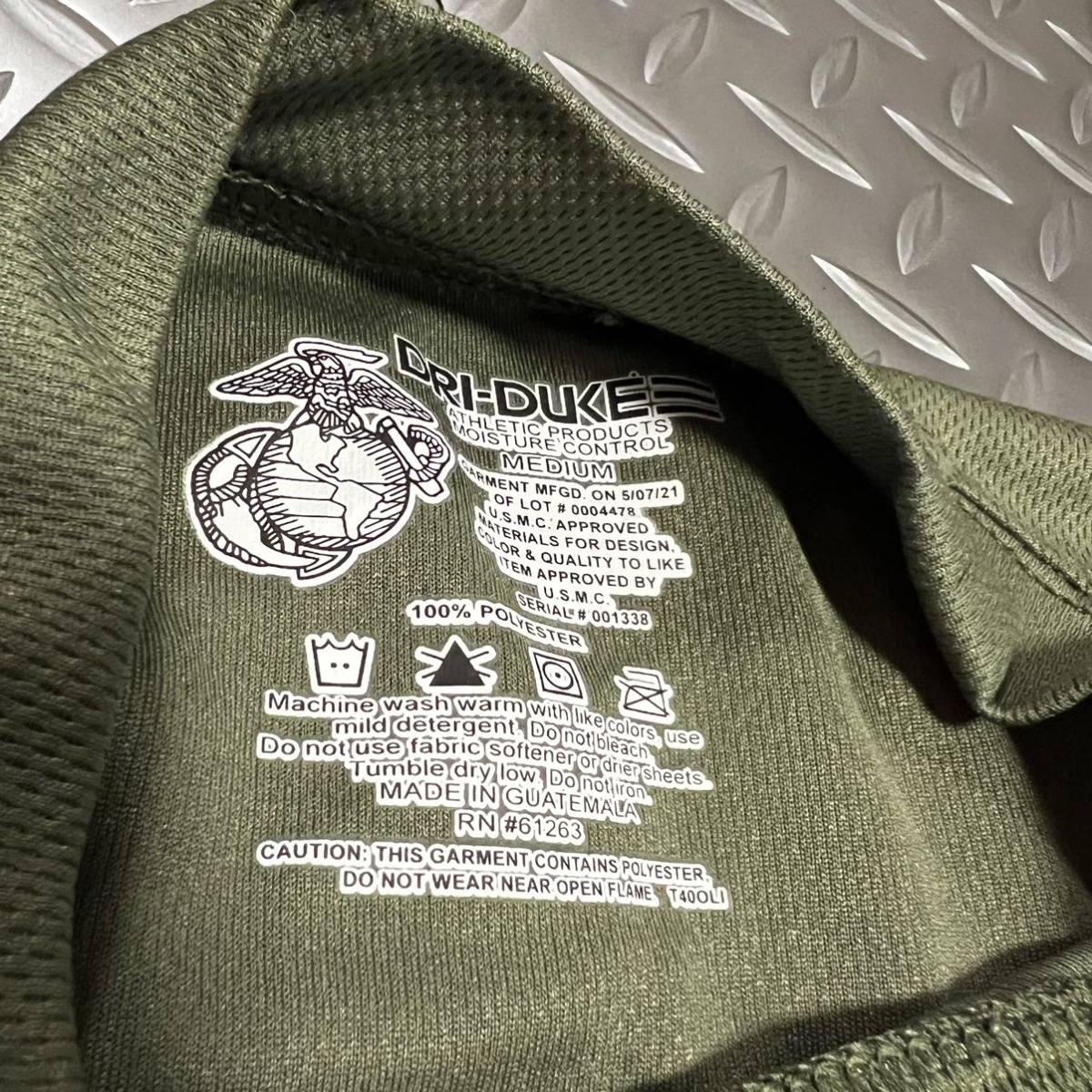 US 米軍放出品　DRI DUKE　Tシャツ　MEDIUM OD ランニング　スポーツ　サバゲ　(INV UV77)_画像2