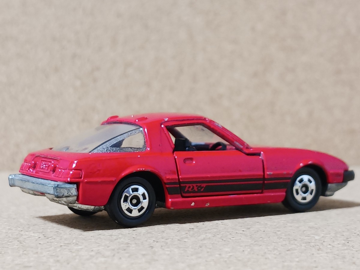 ◆日本製トミカ(1/60)◆マツダ・サバンナ・RX-7(SA22C/赤)◆箱なし/ルース/ジャンク★夢屋JT015★_画像2