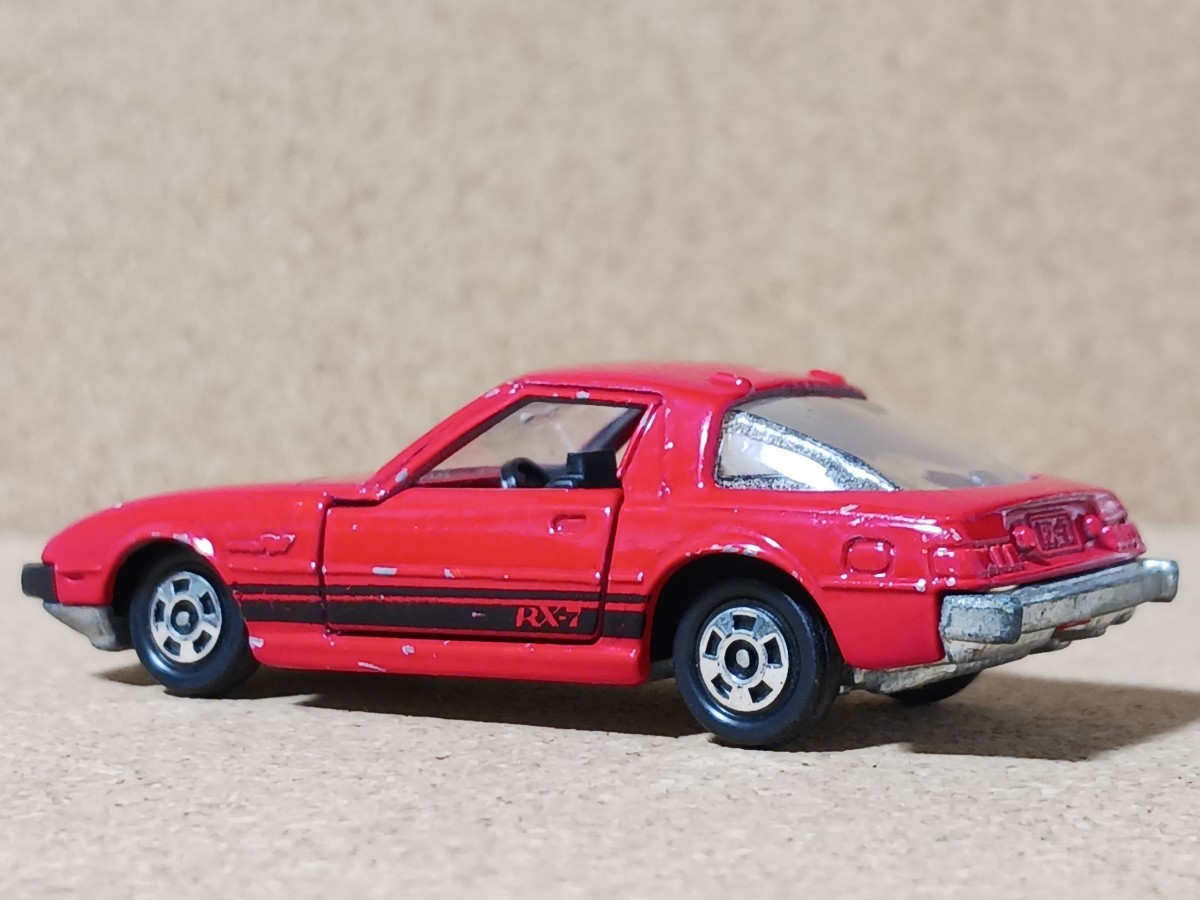 ◆日本製トミカ(1/60)◆マツダ・サバンナ・RX-7(SA22C/赤)◆箱なし/ルース/ジャンク★夢屋JT015★_画像4