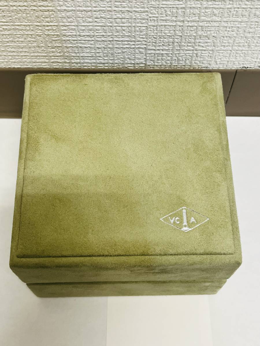 ★【空箱】ヴァンクリーフ＆アーペル Van Cleef&Arpels　時計　箱　現状品　※福岡県からゆうパック60サイズにて発送_画像2