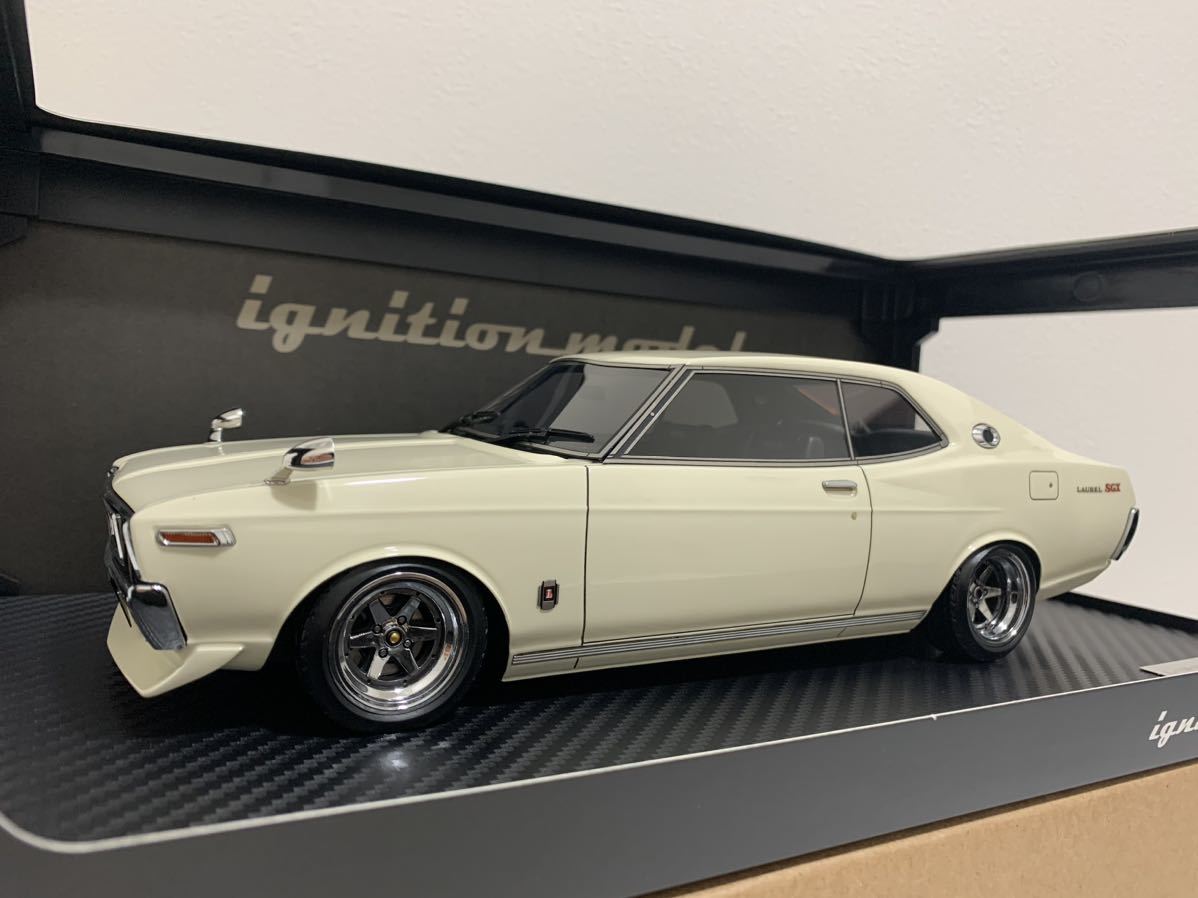 イグニッションモデル 1/18 Nissan Laurel 2000SGX (C130) White ホワイト IG2401 ニッサン ローレル ignition modelの画像3