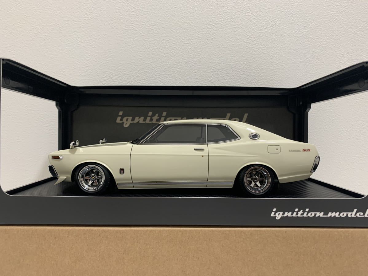 イグニッションモデル 1/18 Nissan Laurel 2000SGX (C130) White ホワイト IG2401 ニッサン ローレル ignition modelの画像1