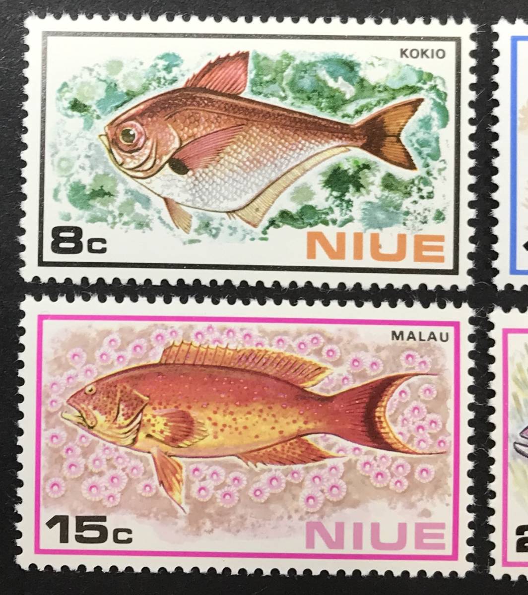 ニウエ 1973年発行 魚 切手 未使用 NHの画像2