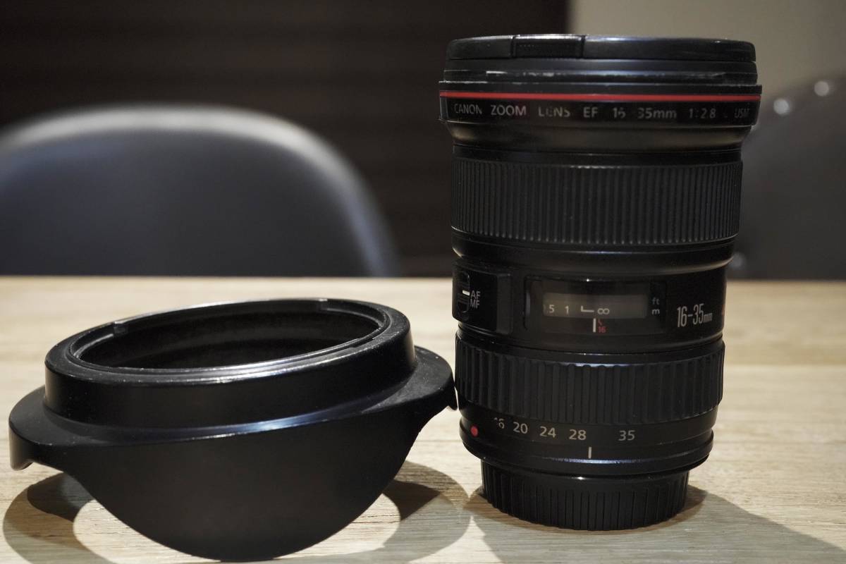 【断捨離/中古品】Canon EF 16-35mm F2.8L USM レンズ EFマウント フード ポーチ付き 実用品【キャノン】_画像2