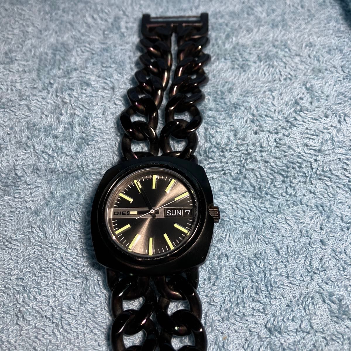 中古腕時計 美品 DIESEL (ディーゼル) DZー4087 電池交換済み 中古腕時計 美品 DIESEL (ディーゼル) DZー4087 電池交換済み