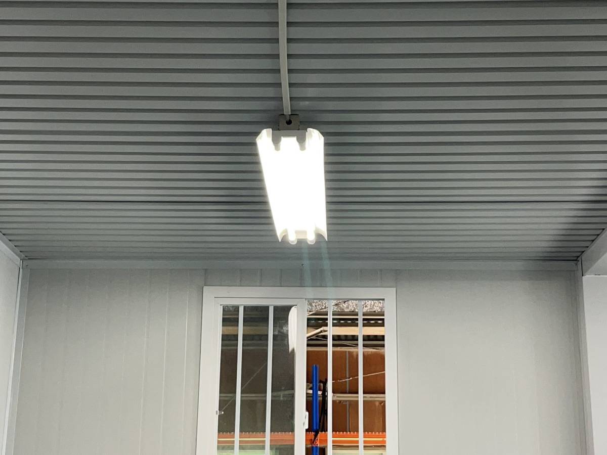 2F建て 組立式 ユニットハウス 3m×6m 2部屋 階段有 歩廊あり 2F建て 組立式 ユニットハウス 3m×6m 2部屋 階段有 歩廊あり
