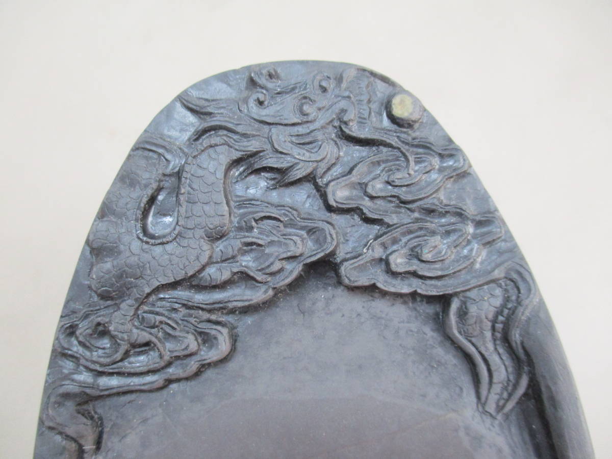 E021 中国書道具 端渓硯 雲龍文刻硯1点 /485g /中古 /木箱 E021 中国書道具 端渓硯 雲龍文刻硯1点 /485g /中古 /木箱