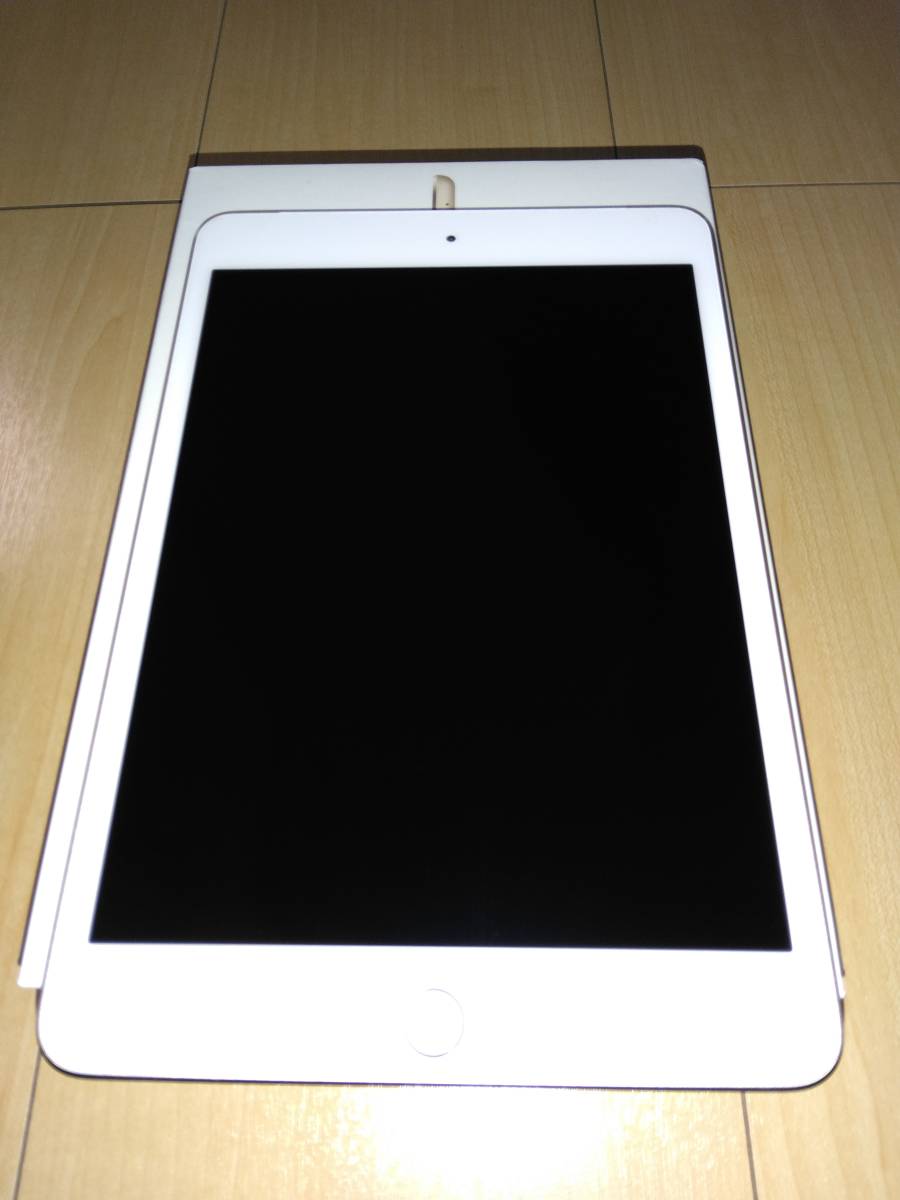 Apple(アップル) iPad mini 4 16GB ゴールド MK712J／A WiFi + Cellular SIMフリー _画像2