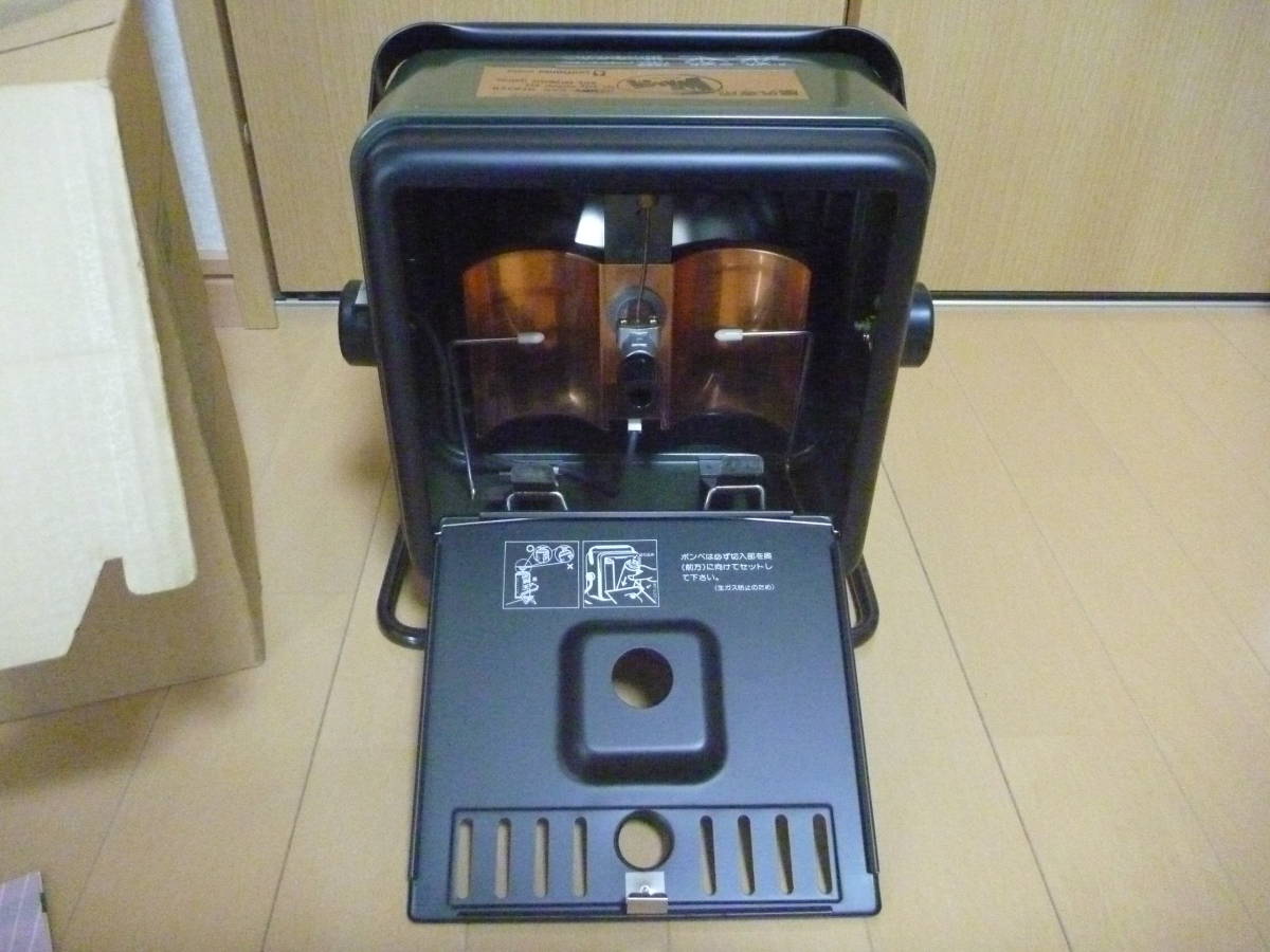 11550円 【 新品未使用品 】 ユニフレーム ワーム 深緑 カセット 11550円 【 新品未使用品 】 ユニフレーム ワーム 深緑 カセット