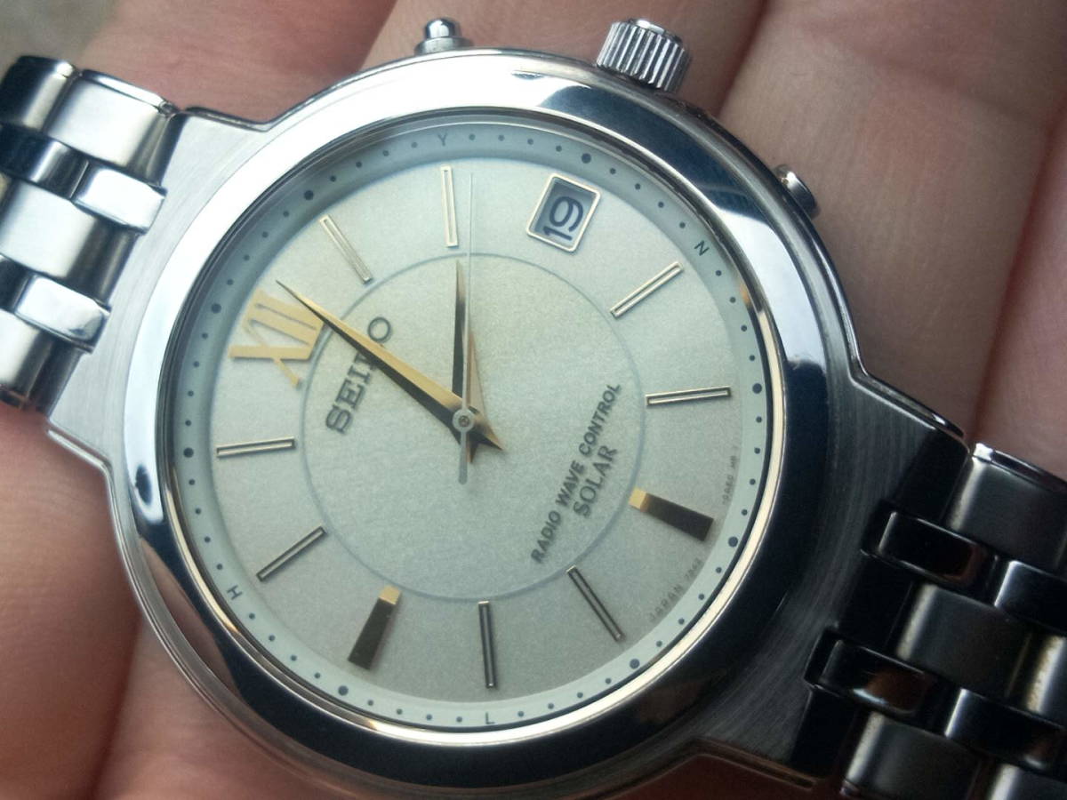 美品　定価10万　SEIKO　DOLCE　セイコー ドルチェ 電波ソーラーメンズ腕時計 SADZ059_画像4