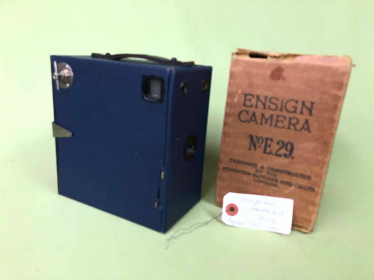 時代物のクラシックカメラ Ensign Box CAMERA E29 Blue 元箱付き きれいです_画像2