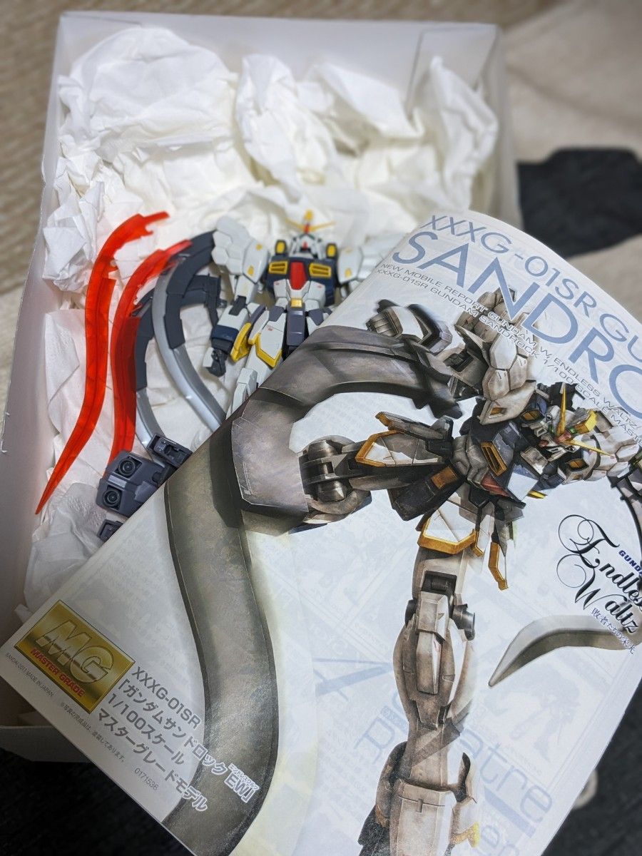 100/1 ガンダムサンドロック Endless Waltz　完成品