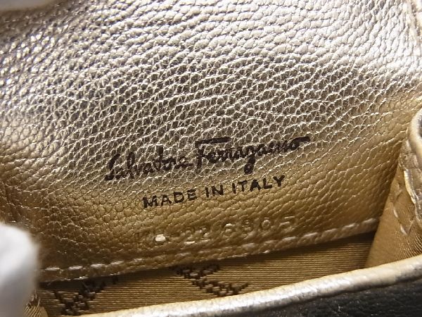 1円 Salvatore Ferragamo フェラガモ ガンチーニ レザー ラインストーン ポーチ マルチケース 小物入れ レディース ゴールド系 BI0583_画像5