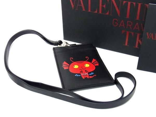 ■新品同様■ VALENTINO GARAVANI ヴァレンティノ ガラヴァーニ TKY レザー ドラゴンモチーフ カードケース パスケース ブラック系 AU7644_画像1