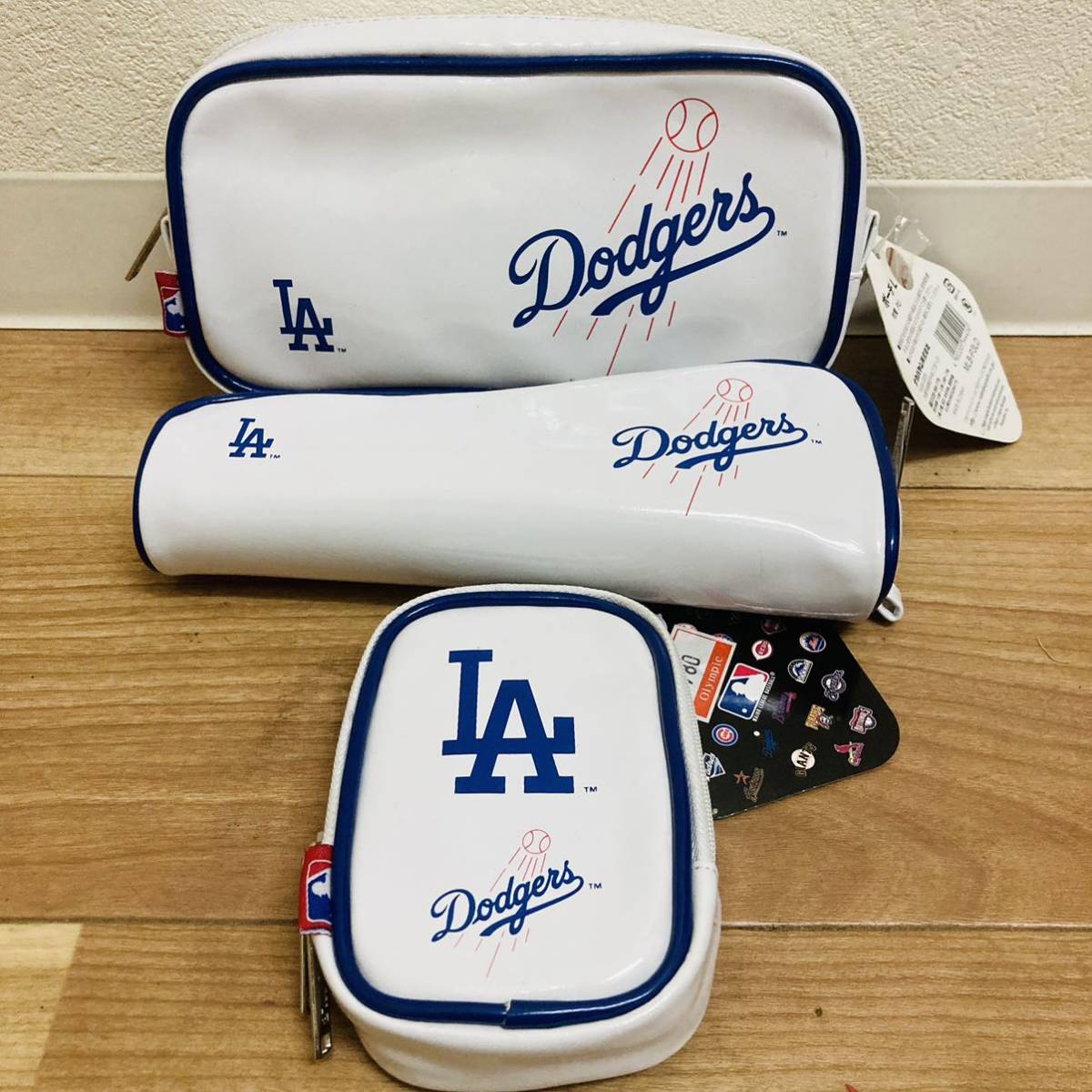 未使用　訳あり　ナカバヤシ　ドジャース　LA Dodgers 大リーグ　メジャーリーグ　ポーチ　ペンケース　セットまとめ売り_画像1