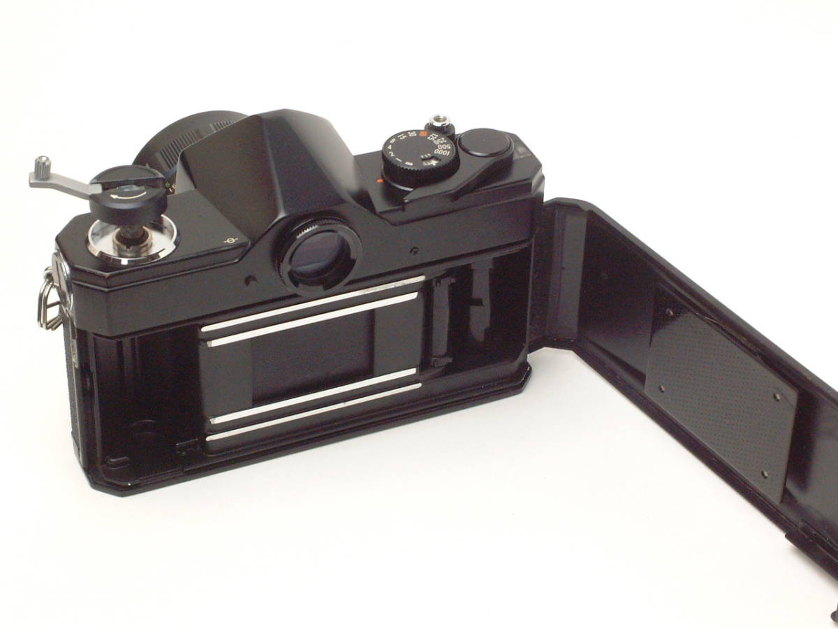 FUJICA ST701 ブラックペイント ＋ FUJINON 55mm F1.8 (外観程度良品/中古/訳アリ） 純正カメラケース付_画像6
