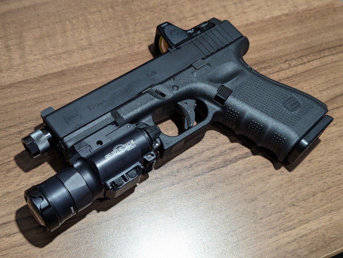 実物 Trijicon ハイサイト付き 東京マルイ G19 Gen4 フル 実物 Trijicon ハイサイト付き 東京マルイ G19 Gen4 フル