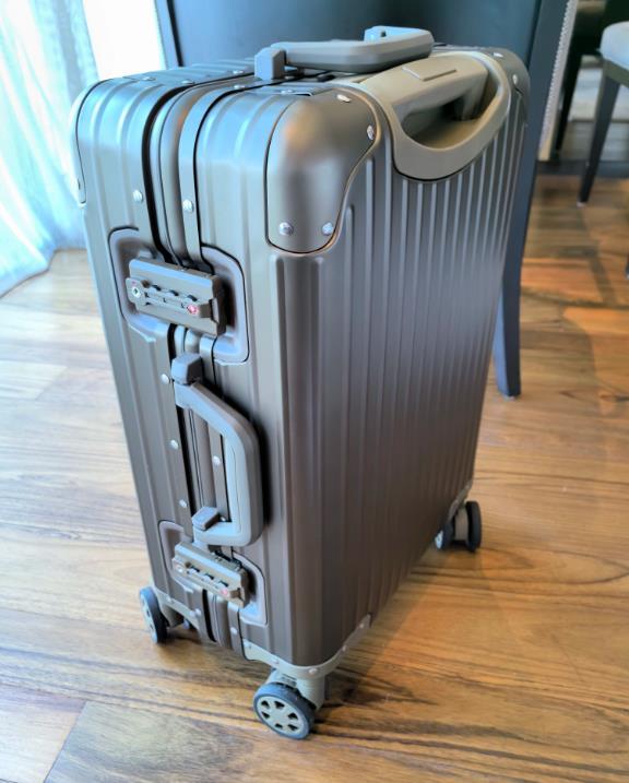 最新のアルミニウム - マグネシウム合金のスーツケース、スーツケース、TSA税関コンビネーションロック、20インチ_画像1