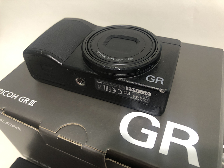 RICOH GR III リコー GR3 バッテリーチャージャー　予備バッテリー付き_画像2