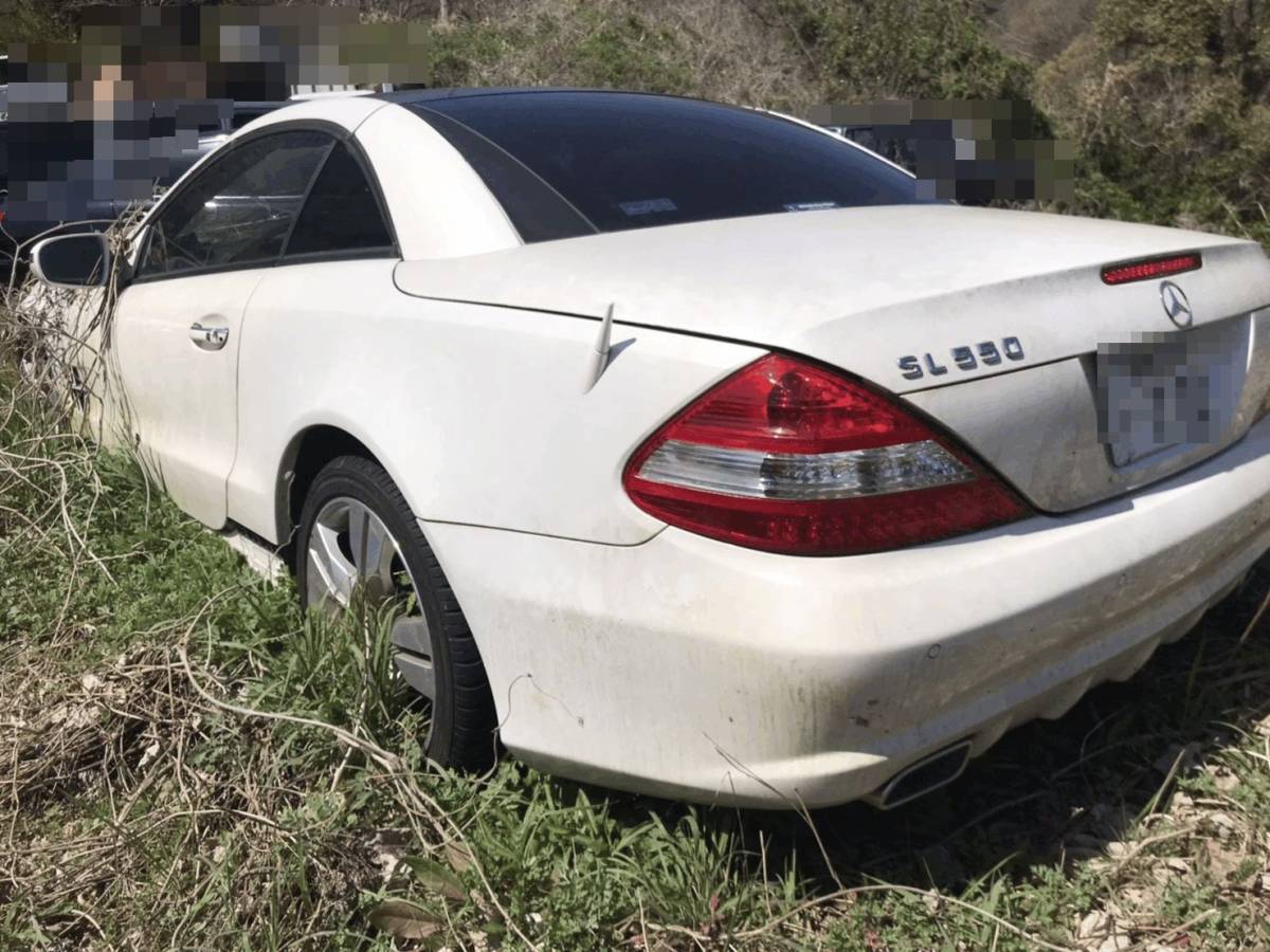 事故　現状　事故車　SL　550　部品　取り　R230　後期　V8 バリオ　ルーフ_画像2