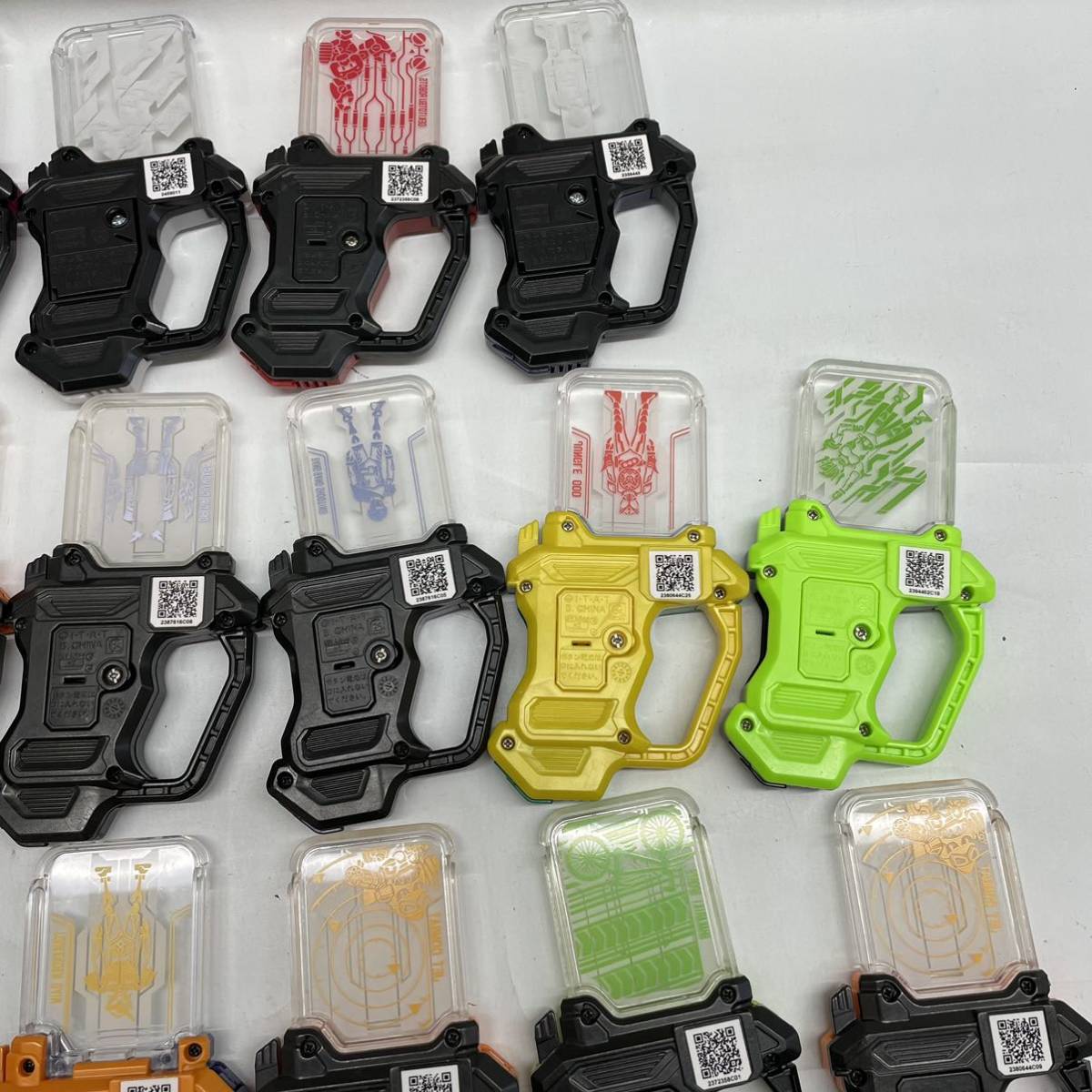 ≪ジャンク≫ 仮面ライダーエグゼイド ガシャット26個 まとめ ≪ジャンク≫ 仮面ライダーエグゼイド ガシャット26個 まとめ
