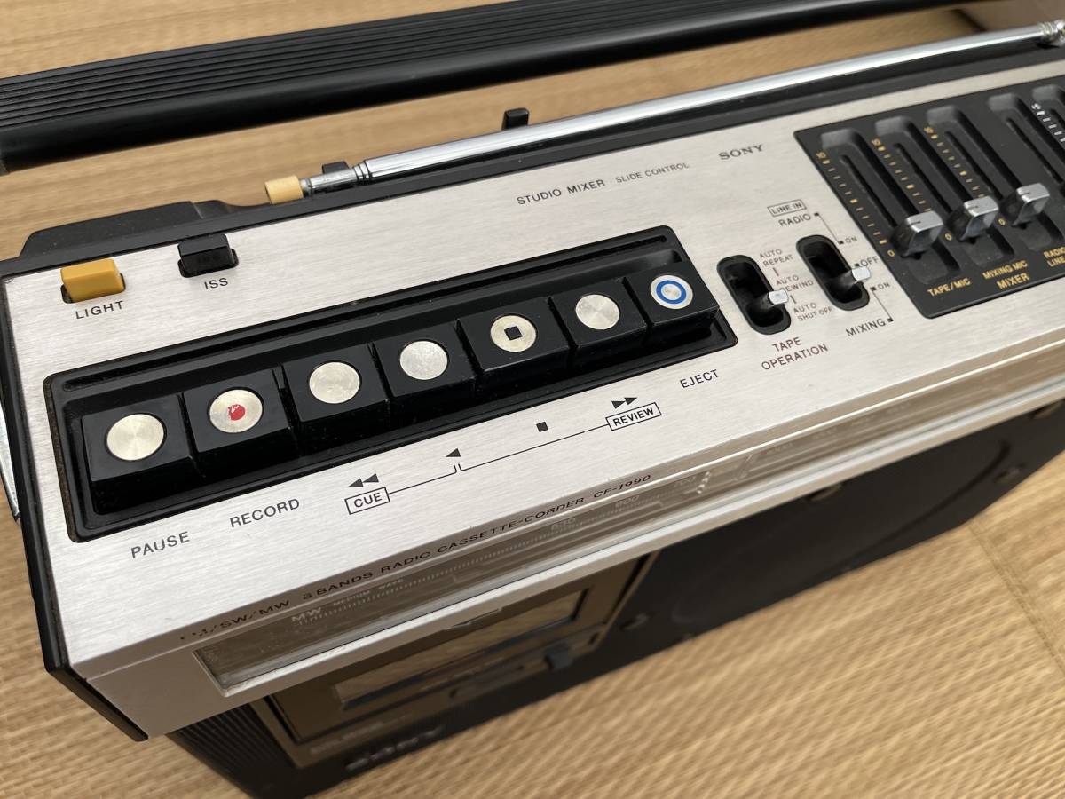 SONY CF-1990 ジャンク - ラジオ SONY CF-1990 ジャンク - ラジオ
