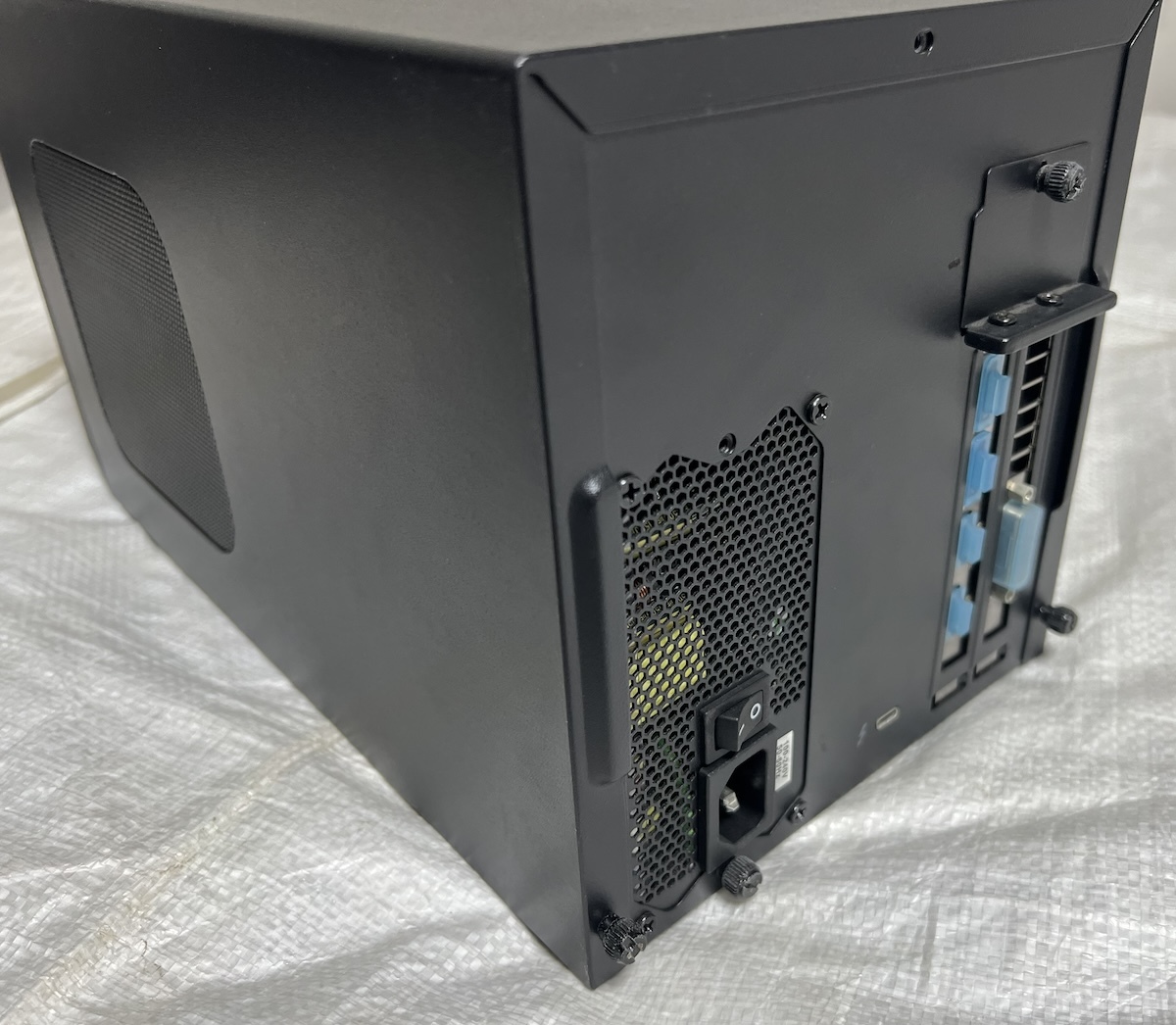 Sonnet eGFX Breakaway Box 350 (Developer Edition) + AMD Radeon RX580_画像3