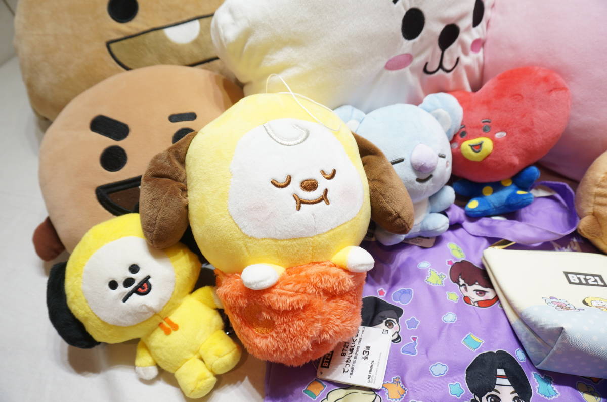 【Z505-2A】超大量！32点 BTS グッズ まとめ売り BT21/TinyTAN ぬいぐるみ/定規/ポーチ/入浴剤/雑貨/小銭入れ 他 種類いろいろ 福袋_画像5